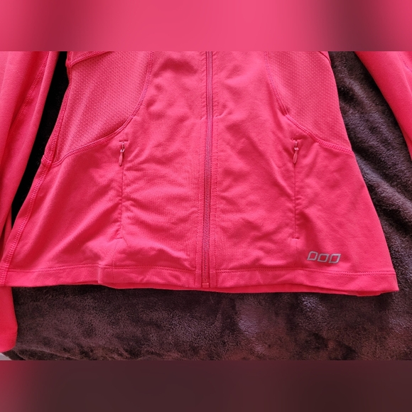 Red Lorna Jane Jacket Size Small - Picture 5 of 8